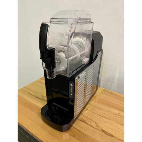 Mini-Frozen Milkshake-Maschine Nina 1 x 1,5 Liter schwarz (gebraucht)